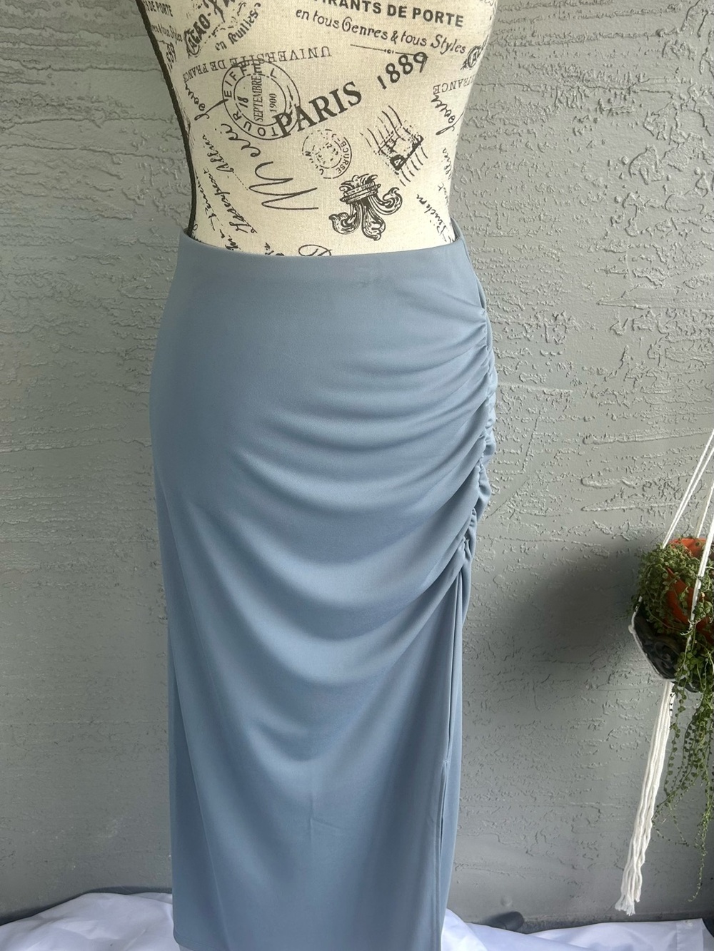 Calvin Klein witchy, grunge, sexy Light GreyRuched Side Maxi Skirt Large